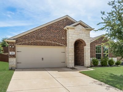 909 Peach Tree Ln