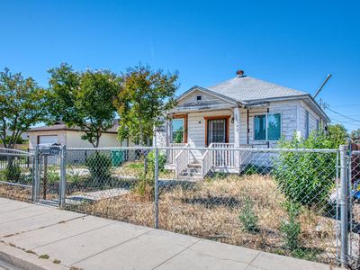 Property at 2450 Knowles St, Selma, CA
