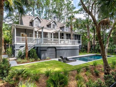 252 Governors Dr