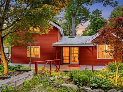 Property at 37 Hollowbrook Lane, Cortlandt Manor, NY