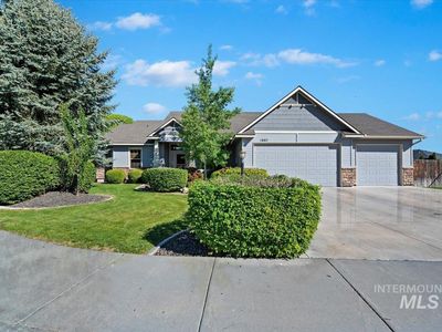 1807 N Calaveras Dr
