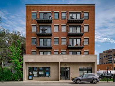 5362 W Lawrence Ave APT 2W