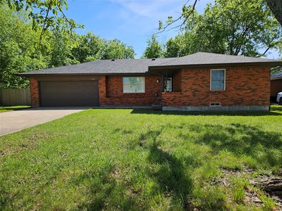 1306 N Powell Pkwy