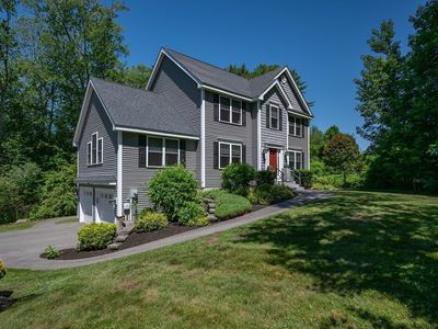 Property at 7 N Salem Rd, Hampstead, NH