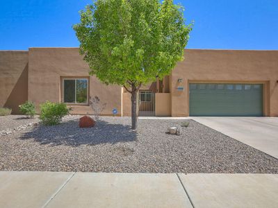 8904 Desert Rain Rd NW