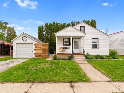 Property at 105 S Russell Ave, Geneseo, IL