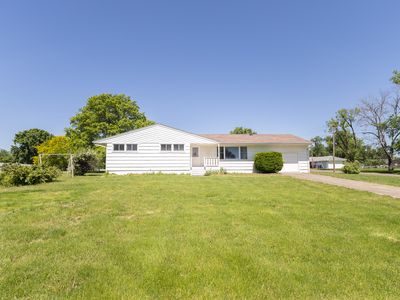 Property at 1123 N Kansas Ave, Marceline, MO