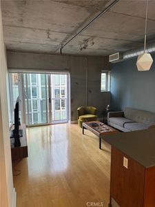 645 W 9th St APT 425