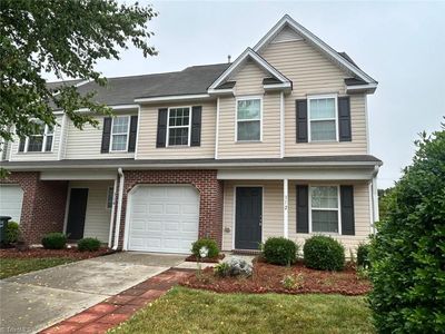 312 Robyns Glen Cir