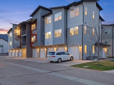 462 W 40 S Unit K302