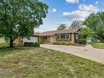 955 S Dowell Ter