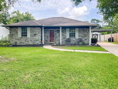 Property at 7021 Smith St, Hitchcock, TX