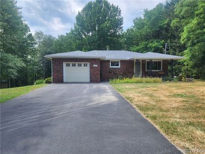 8672 Highland Dr