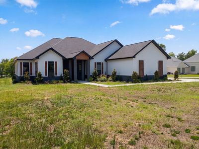 101 Windward Ct