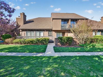 66 Kingsberry Dr