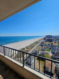 3851 Boardwalk APT 2210