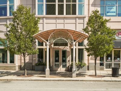 100 Belvidere St #4C