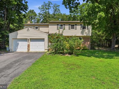 17 Briarwood Dr