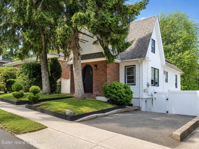 27 Hunton St