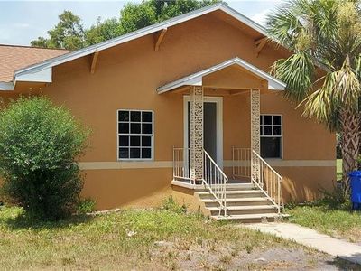 1164 Luray AVE