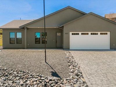 9977 E ARROWHEAD Drive