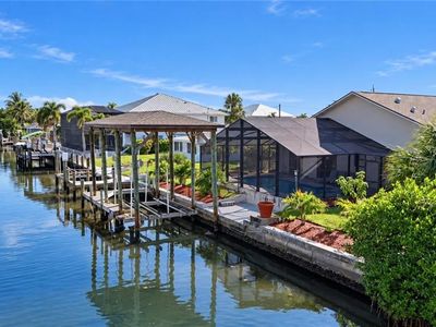 323 Washington CT