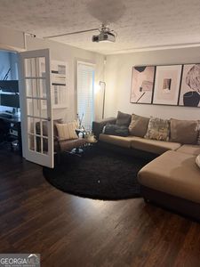 725 Summit North Dr NE