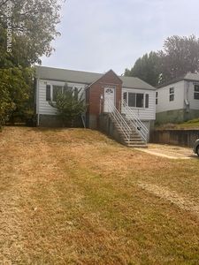 Property at 1523 Tanner Bridge Rd, Jefferson City, MO