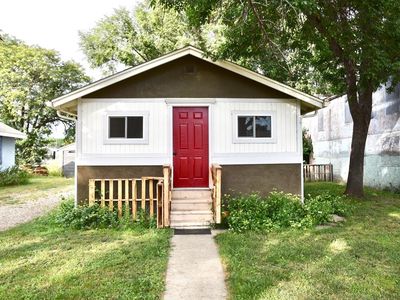 Property at 418 W Dakota Ave, Pierre, SD