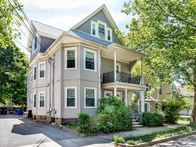 67 Cleverly Ct