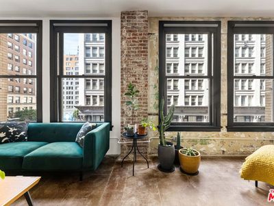 215 W 7th St APT 407