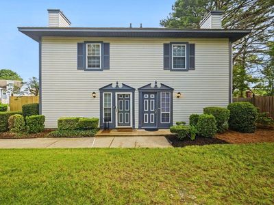 726 Oleander Cir