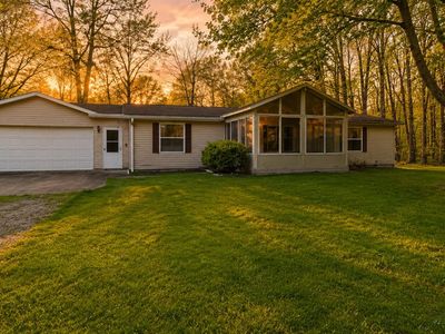 2900 Pointer Dr
