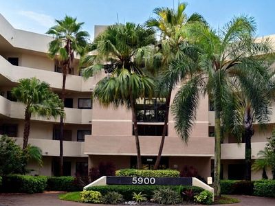 Property at 5900 Camino Del Sol #302, Boca Raton, FL