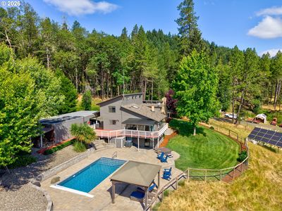 311 Clover Leaf St