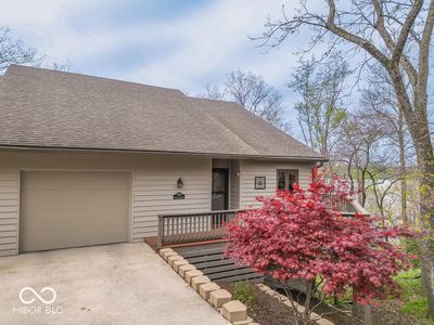 2060 E Waters Edge Dr