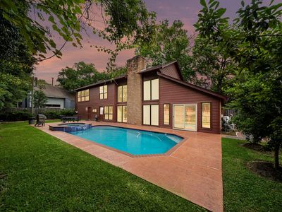 1019 Ridgeley Dr