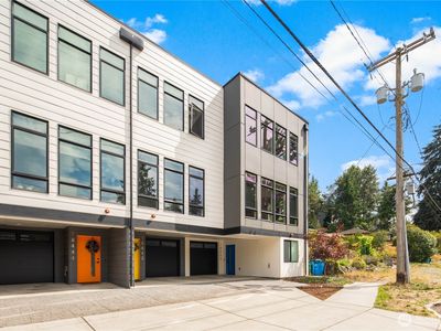 18440 10th Avenue NE