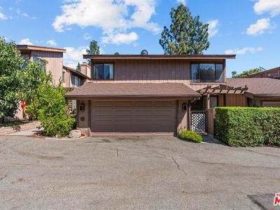 Property at 33 Northwoods Ln, Glendale, CA