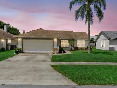 204 S BRISTOL CIRCLE