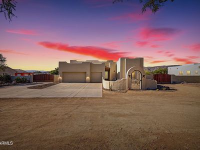 1120 E CIRCLE MOUNTAIN Road