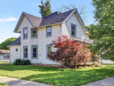 337 W 3rd St