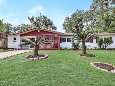 1262 NIPIGON Avenue N