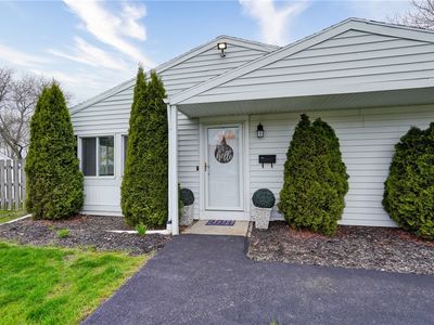 101 Norwich Dr