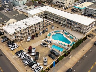 1200 Kennedy Dr #205