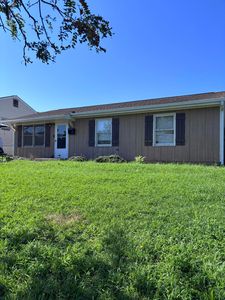 226 Rutherford Ct NW