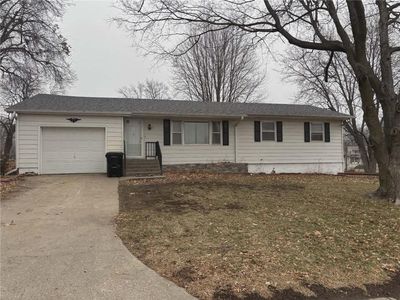 1205 W Maple Ter