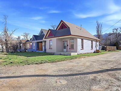 2962 S Ogden Ave