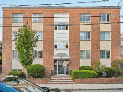21 Staples Ave APT 23