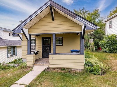 421 N 11th Ave W